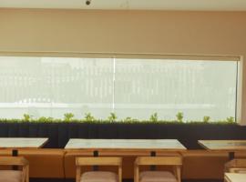 Grayville Hotels and Bistro，位于阿库雷的酒店