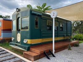 SafeHouse resort เซฟเฮ้าท์รีสอร์ท，位于Ban Laem Phai的酒店