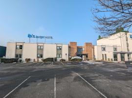 Ibis Budget Clermont Ferrand - Le Brezet - Aeroport，位于克莱蒙费朗的带停车场的酒店