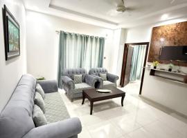 Modern Flat Kohistan Enclave Wah Cantt，位于Dhok Mochiān的酒店