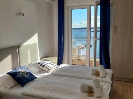 Relax place & restaurant，位于Zegrze Południowe的酒店