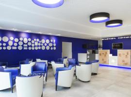 Ibis Styles La Louvière，位于拉卢维耶尔的酒店