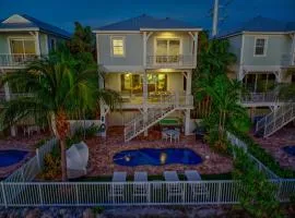 Sunset Tides - Waterfront Pool Home, 30' Dock
