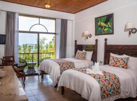 圣八达度假酒店及水疗中心，位于曼努埃尔安东尼奥的酒店