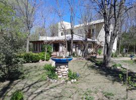 Rafael Arcangel，位于诺诺的带停车场的酒店