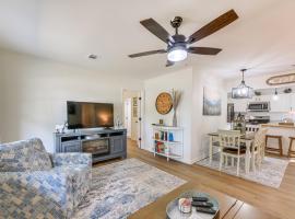 Walk to Dtwn Pine Mountain! Evergreen Cottage，位于派恩芒廷的酒店