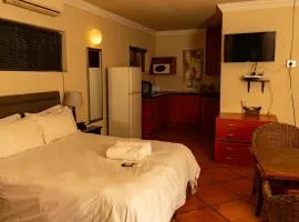 Harties Lodge - Meerhof Bay View 7 Family Room