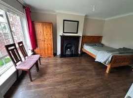 Modern Stay at Blackcastle Home