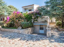 Apartment Family Ribicic，位于曼德雷的酒店