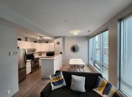 Cozy Condo in the heart of the city