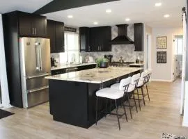 Cherry Hill Retreat w Hot Tub and Close to SLC