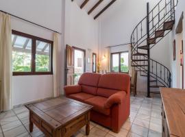 Ibipozoz Bungalow with shared pool，位于Cuenca的酒店