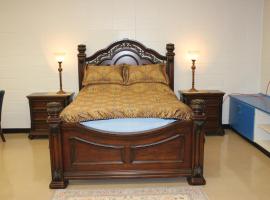 Le Vignoble de l'&Eacute;cole，位于Young的海滩酒店