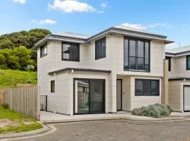 Yallingup Dunes - Contemporary Coastal Comforts