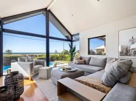 Tides Edge - Stunning Pool House by the Beach