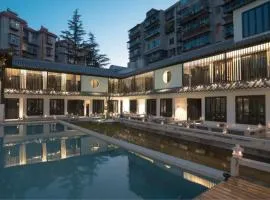 Gongxili-Xijian Hotel - Kunming Dongfeng East Road Dashuying Metro Station