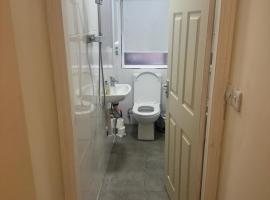 Solihull home，位于Sheldon的酒店