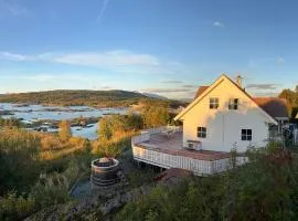 Exclusive villa by the sea, close to Saltstraumen
