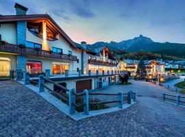 Albergo Edelweiss - LareSpa，位于克罗多的酒店