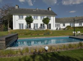 Theux Villa with Sauna，位于特镇的酒店