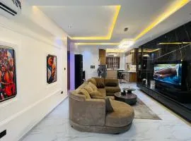 Oasis Beautiful 2 Bedroom Shortlet Apartment