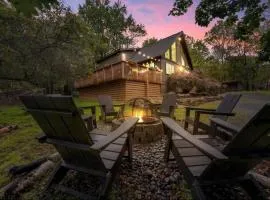 Cozy Cabin with Hot Tub, Pets, Lake