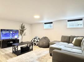 Ste-Foy urban area - 4 bedrooms - Spa - EV chrger，位于魁北克市的酒店