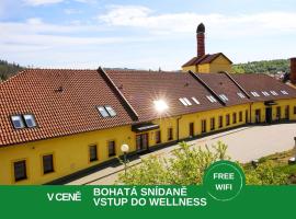 撕拉多纳酒店，位于切尔纳山的酒店