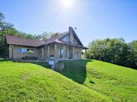 Stunning Home In Strigova With Wifi