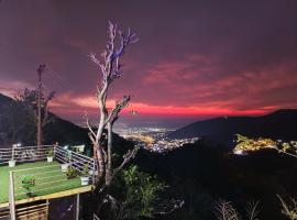 Blissful Mountain Kyarki，位于Shivpuri的酒店