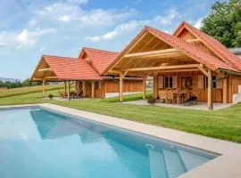 Chalet Mit Gemeinsamen Pool