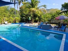 family home，位于亨达的酒店