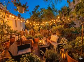בית מקסים בלב העיר，位于特拉维夫的带泳池的酒店