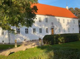 Staarup Hovedgaard，位于霍伊斯莱乌的酒店