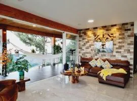 Cabaña CRISTAL Jacuzzi Paisaje Vista Increible en la Montaña C&M