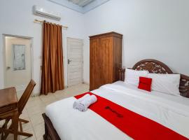RedDoorz Syariah at Jepara City，位于哲帕拉的酒店