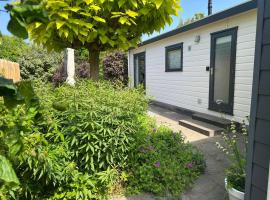 Chalet Sea Birds，位于Goedereede的酒店