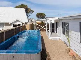 Seafoam Beach Retreat