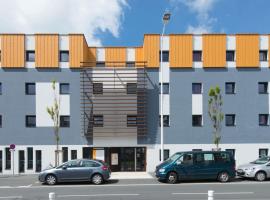 乐斯迷你麦斯拉罗谢尔中心普瑞米瑞克拉西酒店，位于拉罗谢尔的酒店