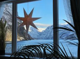 Svingen Guesthouse - Panoramic Fjord Views in Flåm，位于弗洛姆的酒店