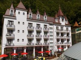 科罗纳蒙多维酒店，位于斯兰默多瓦的酒店