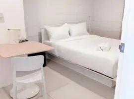 XX Mirt Inn Sukhumvit II - ถนนสุขุมวิท 2