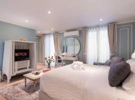 Chic 1BR |5 min BTS, 2 min to spa|500Mbps&bath-tub，位于Khlong Toei的酒店