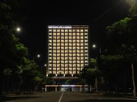 The First Clark Hotel and Residence，位于Pampang的酒店