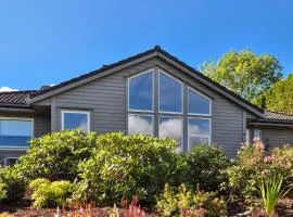 Beautiful Home In Bjørøyhamn With House Sea View