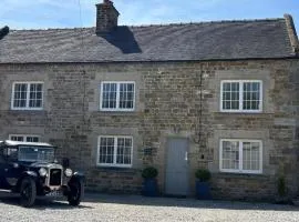 Farmhouse - Sleeps 6 - Near Alton Towers Peak Dist