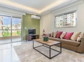 Kali - Charming 2-BR Apt & Balcony in Antelias
