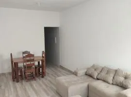 Casa inteira na Almirante Barroso