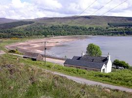 克鲁利酒店，位于阿普尔克罗斯的酒店