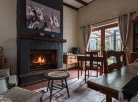 迎宾旅舍，位于布鲁堡史特兰的带泳池的酒店